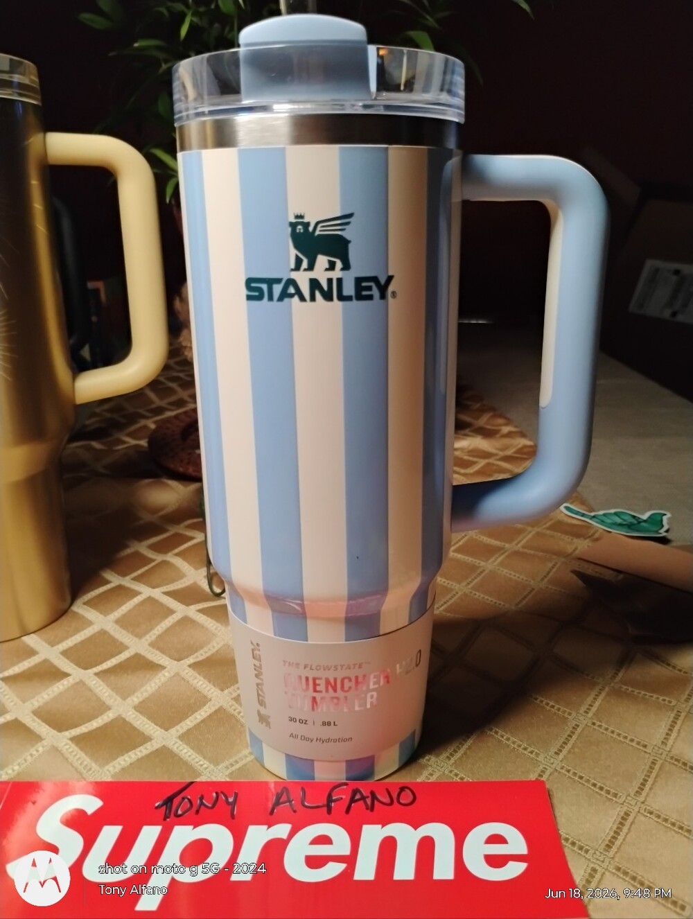 Stanley Cornflower Gloss Cabana 30oz BNWT - In Hand Ships Fast
